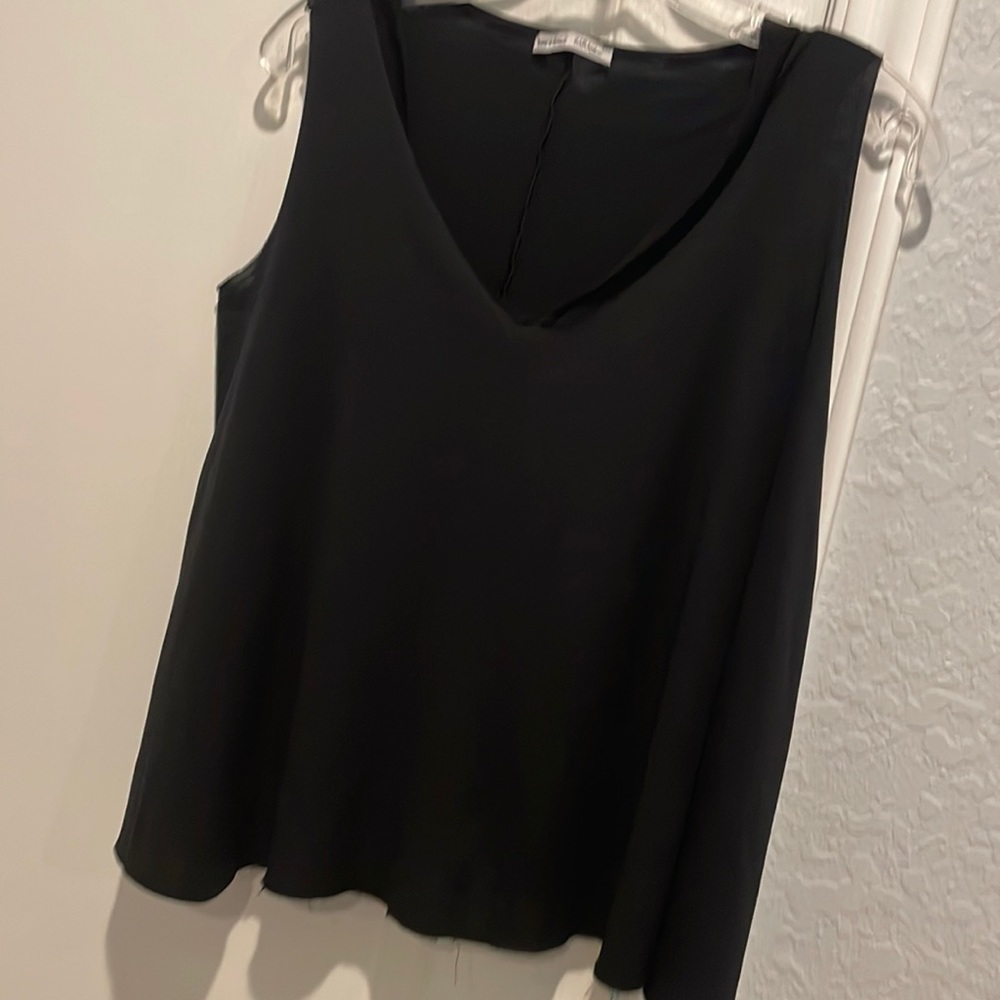 ZARA SLEEVELESS FLOWY TANK BLOUSE